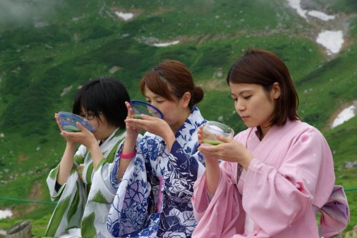 立山散策～大自然の中でお茶を楽しもう～